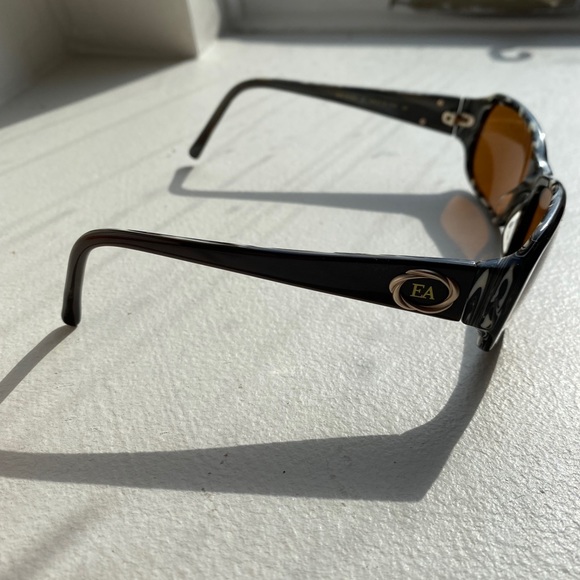 ❌SOLD❌Polarized sunglasses Elizabeth Arden - Picture 3 of 6